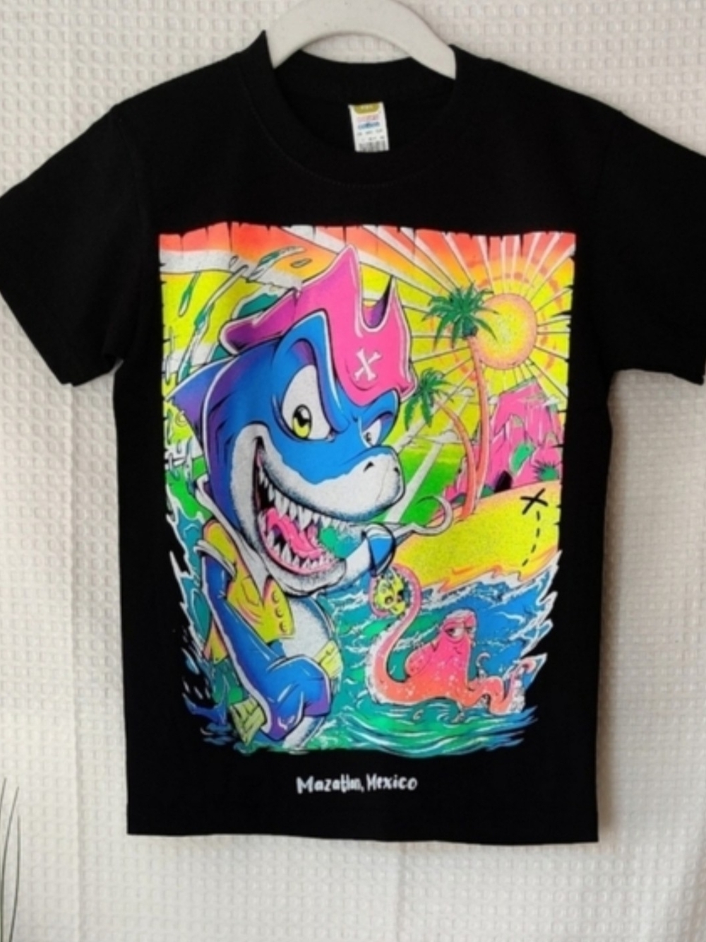 Kids, Pirate Shark in Neon Colors Black T-shirt from Mazatlan , Mexico Size 4
